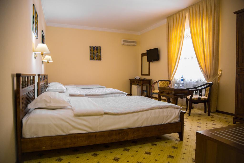 Hotel City Samarkand Bagian luar foto